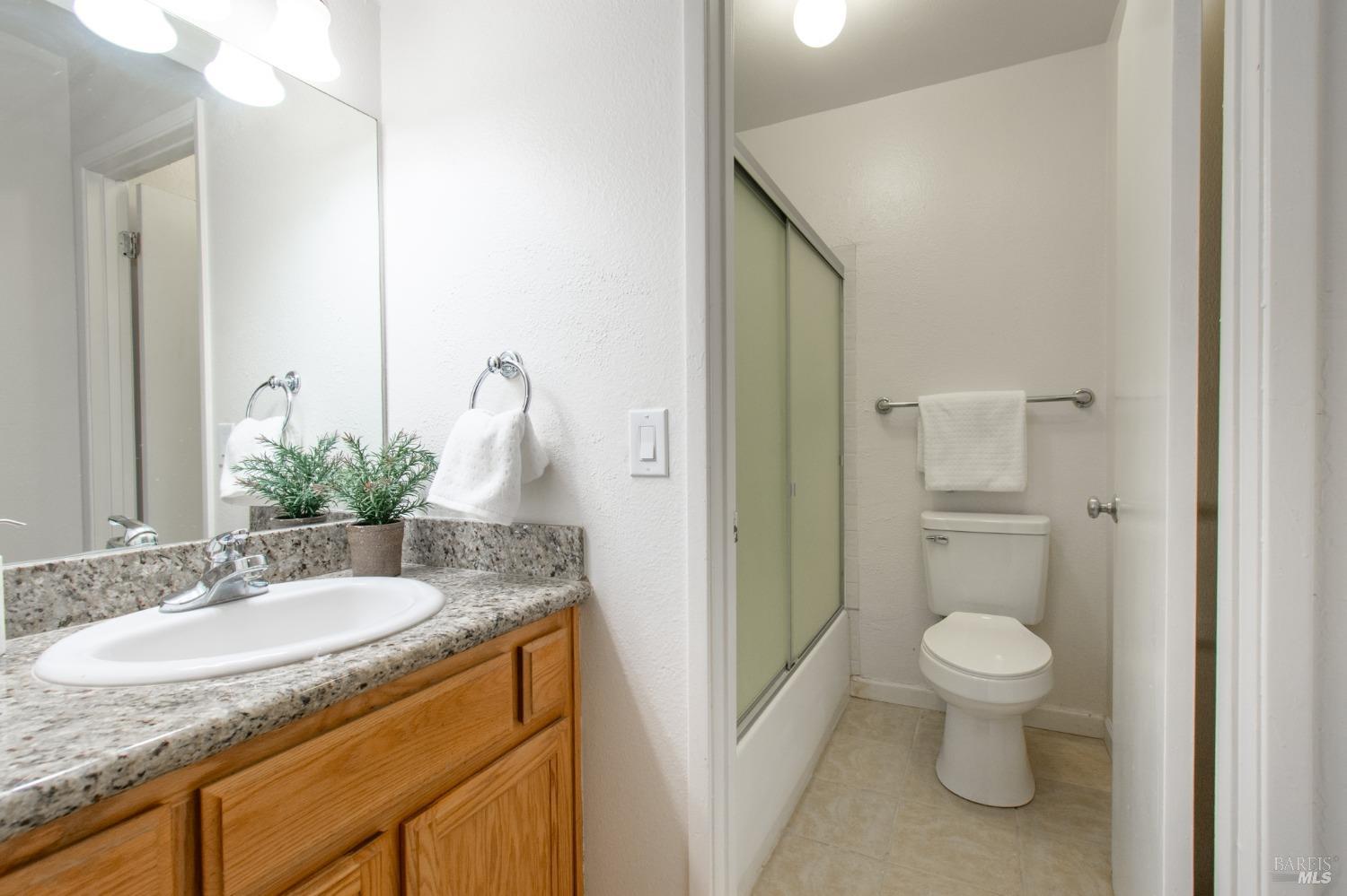 Callen Street #B, Vacaville, California image 14