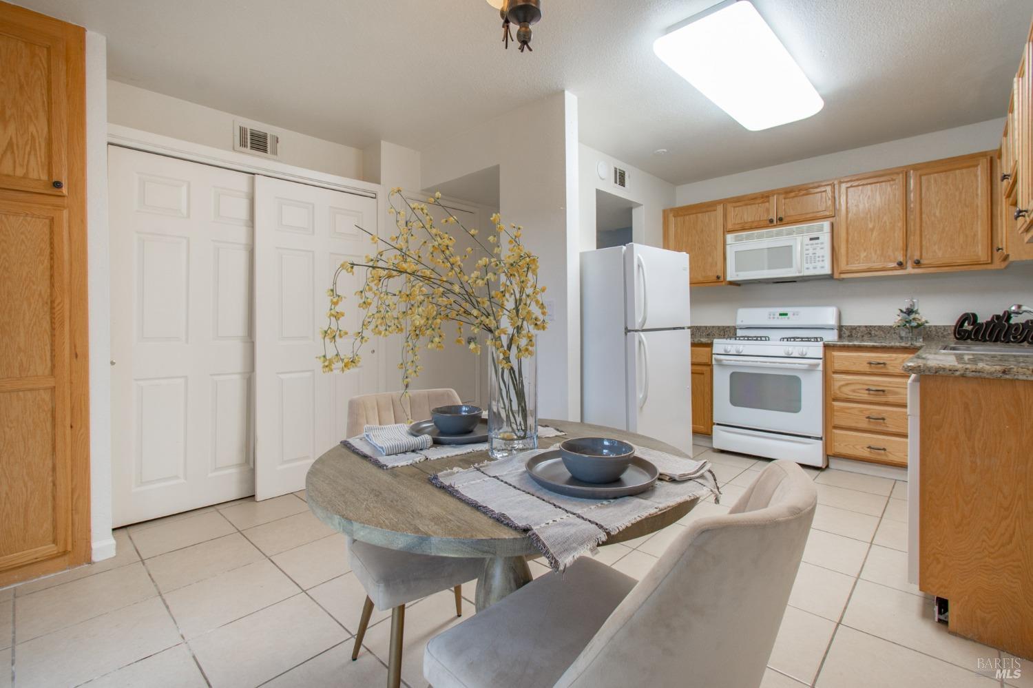 Callen Street #B, Vacaville, California image 6