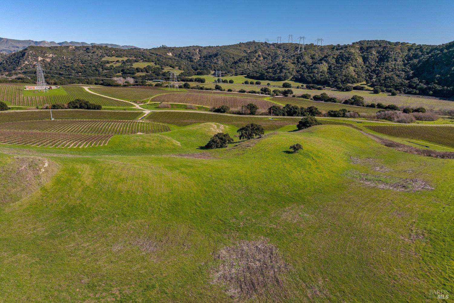 Detail Gallery Image 17 of 52 For 500 Spanish Springs Dr, San Luis Obispo,  CA 93401 - 3 Beds | 2 Baths