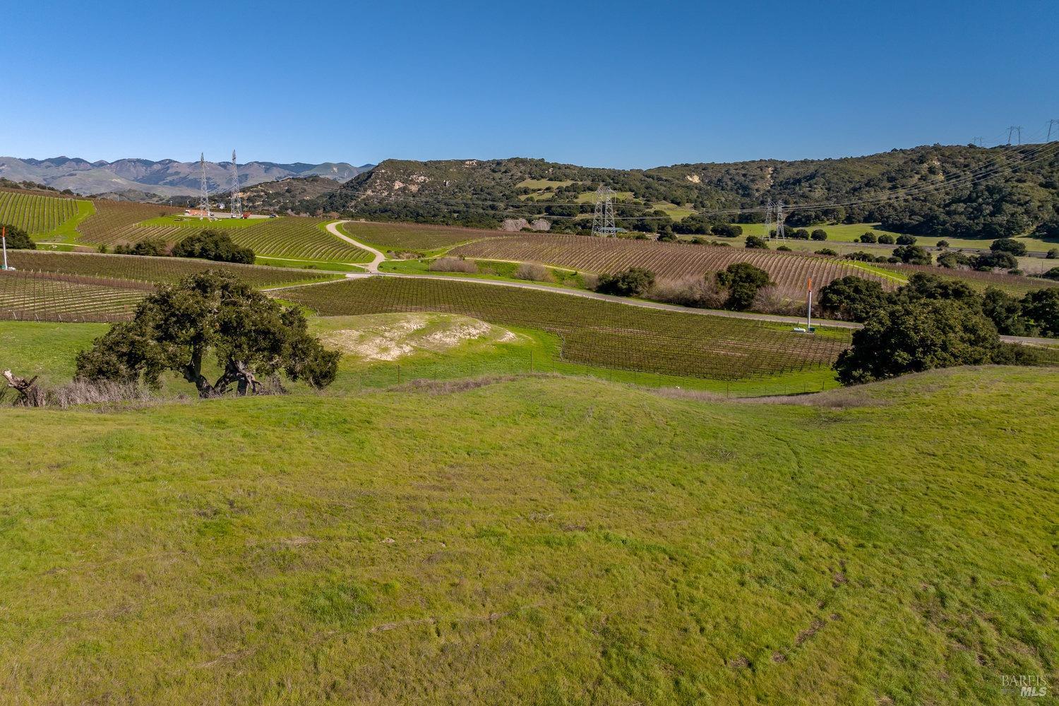 Detail Gallery Image 23 of 52 For 500 Spanish Springs Dr, San Luis Obispo,  CA 93401 - 3 Beds | 2 Baths