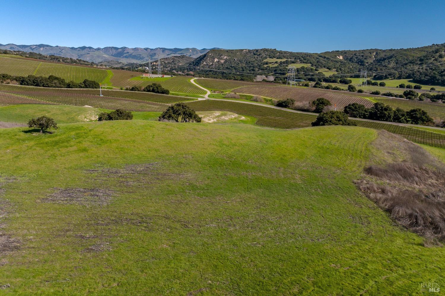 Detail Gallery Image 19 of 52 For 500 Spanish Springs Dr, San Luis Obispo,  CA 93401 - 3 Beds | 2 Baths