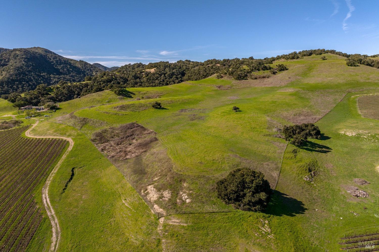 Detail Gallery Image 14 of 52 For 500 Spanish Springs Dr, San Luis Obispo,  CA 93401 - 3 Beds | 2 Baths