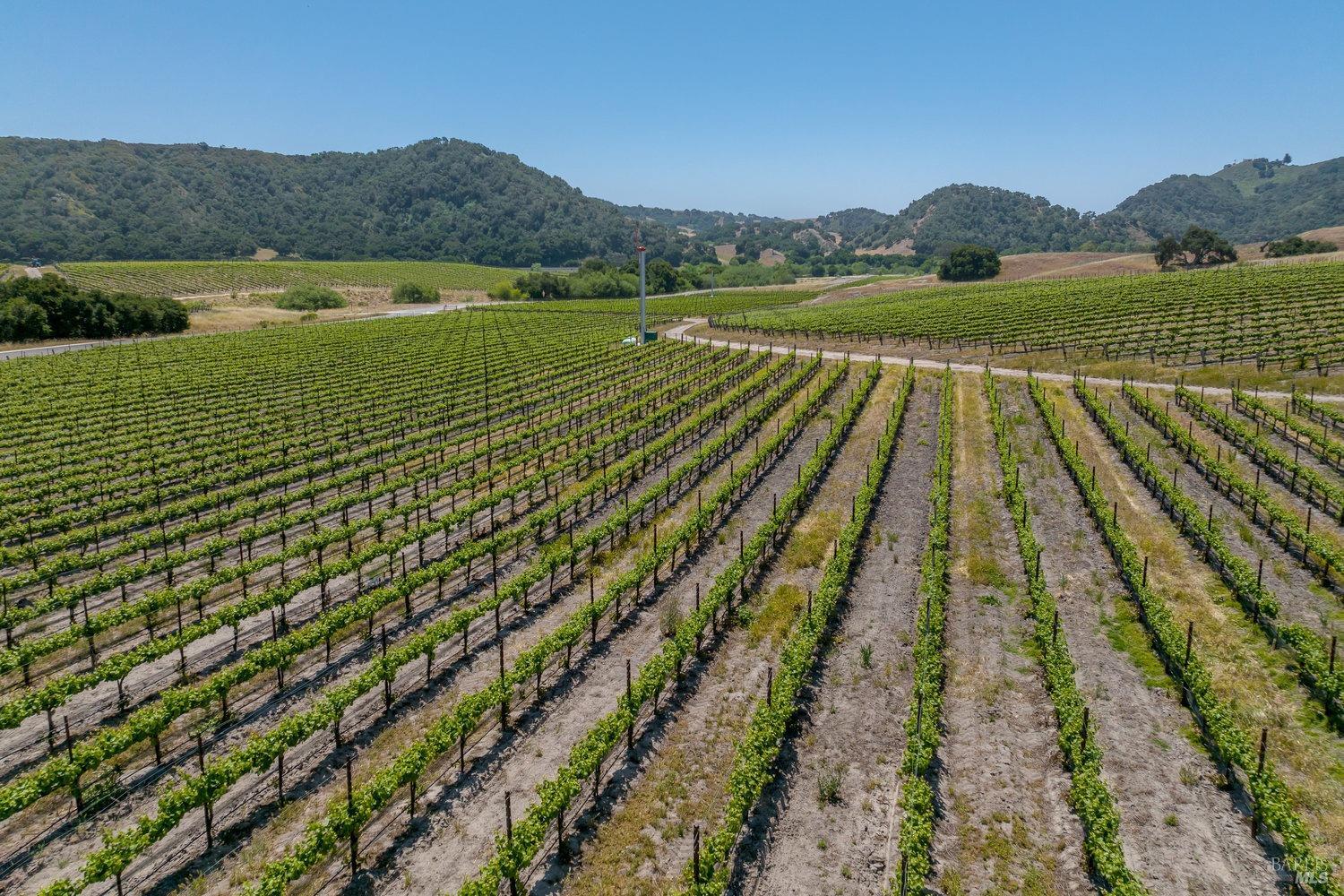 Detail Gallery Image 33 of 52 For 500 Spanish Springs Dr, San Luis Obispo,  CA 93401 - 3 Beds | 2 Baths