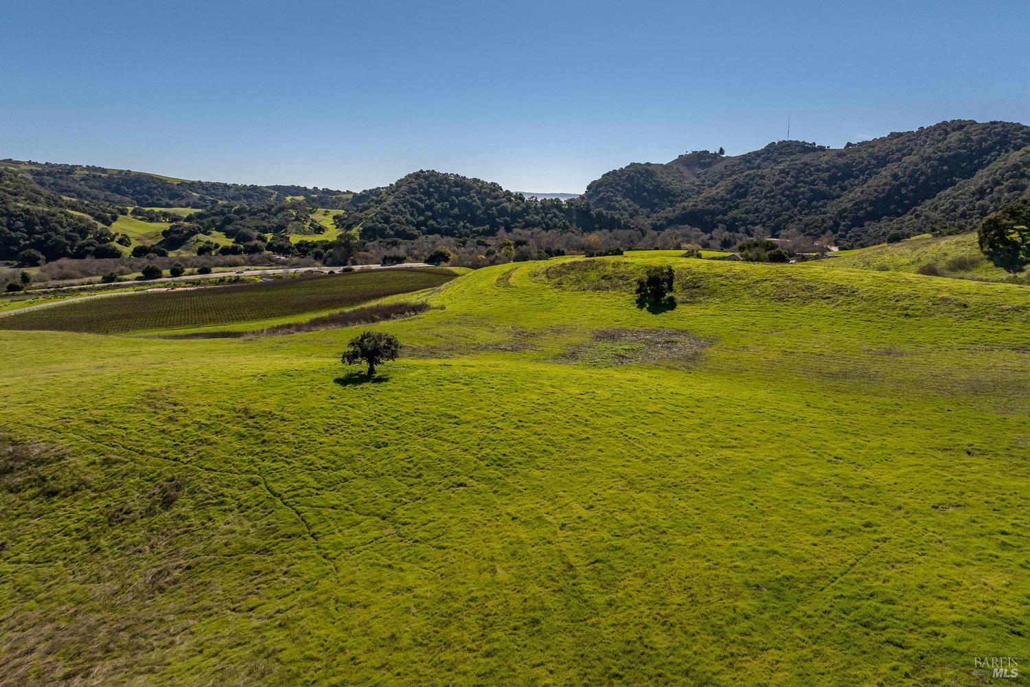 Detail Gallery Image 20 of 52 For 500 Spanish Springs Dr, San Luis Obispo,  CA 93401 - 3 Beds | 2 Baths