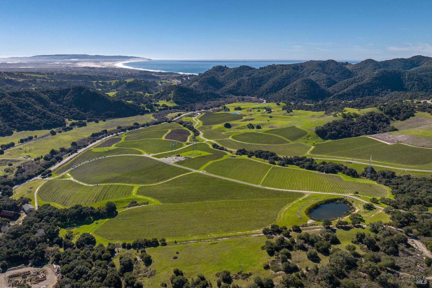 Detail Gallery Image 2 of 52 For 500 Spanish Springs Dr, San Luis Obispo,  CA 93401 - 3 Beds | 2 Baths