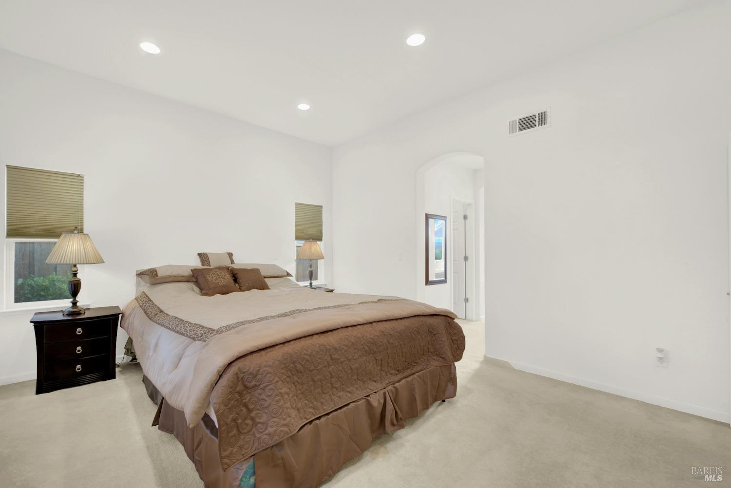 Detail Gallery Image 34 of 80 For 1155 Park Ln, Suisun City,  CA 94585 - 5 Beds | 4/1 Baths