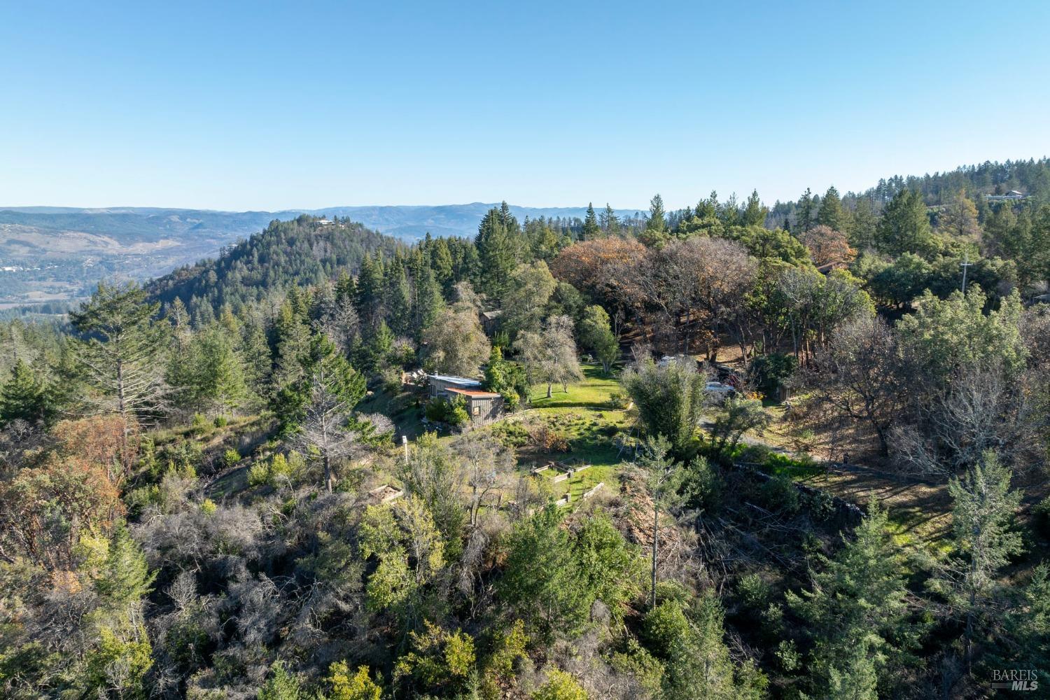 Detail Gallery Image 33 of 34 For 4040 Spring Mountain Rd, Saint Helena,  CA 94574 - 6 Beds | 4/1 Baths