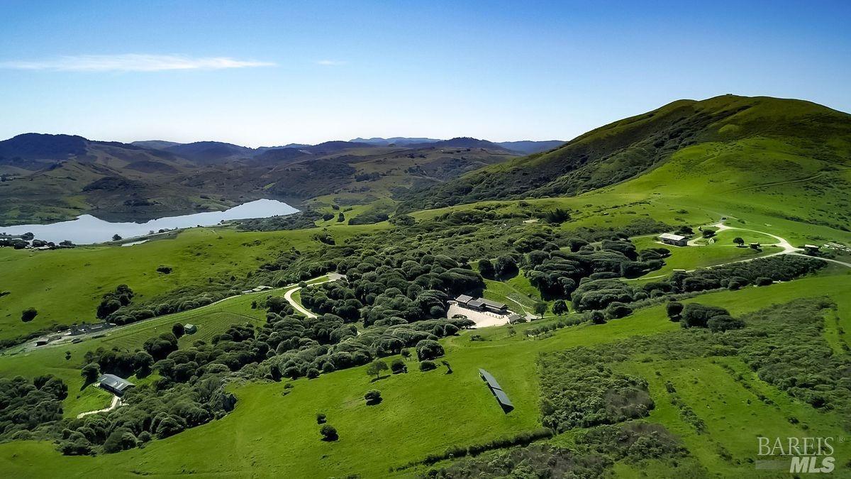 Photo of 333345 Willow Rd in Nicasio, CA