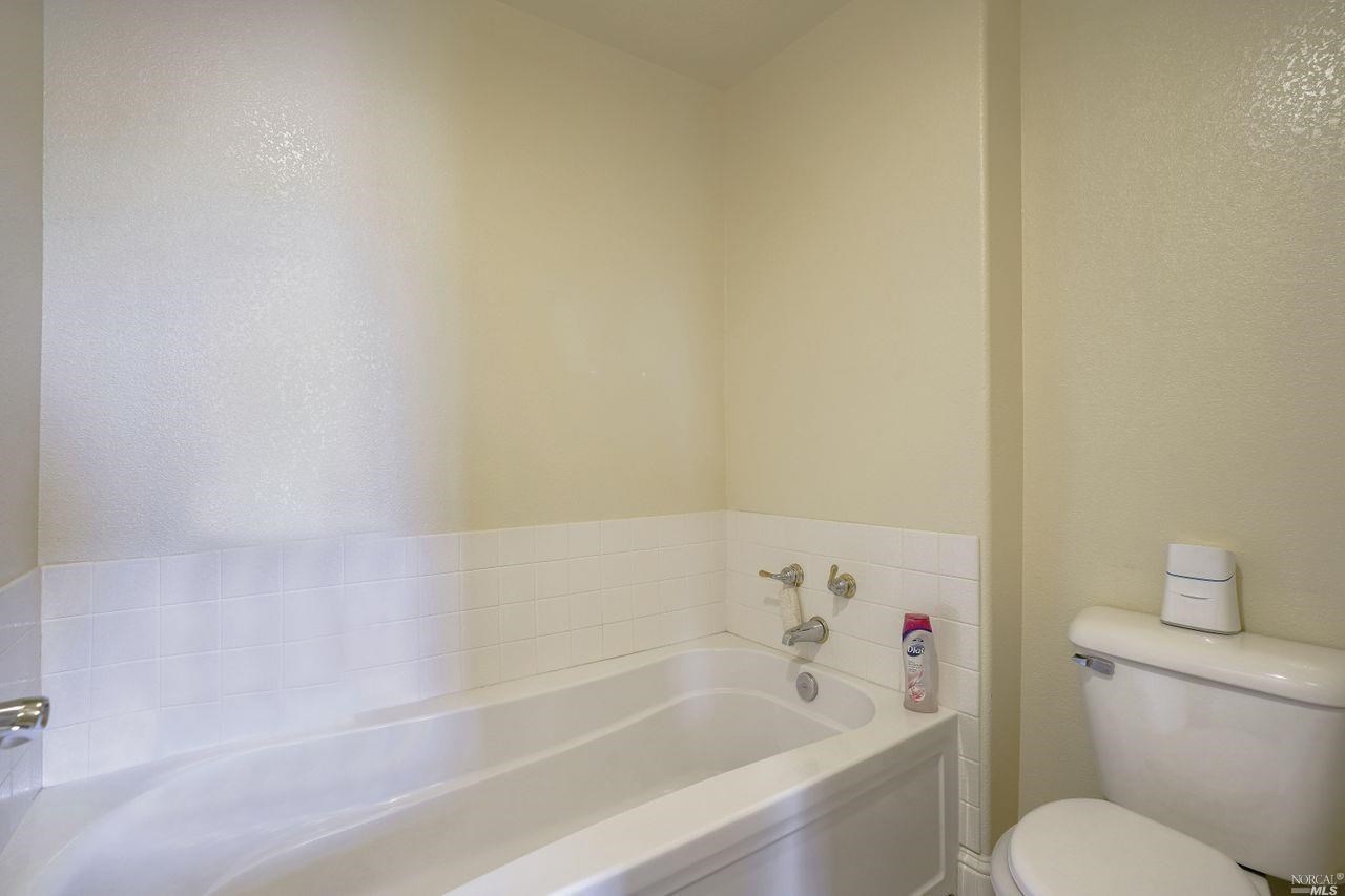 Detail Gallery Image 26 of 39 For 848 Mcclelland Dr, Windsor,  CA 95492 - 3 Beds | 2/1 Baths