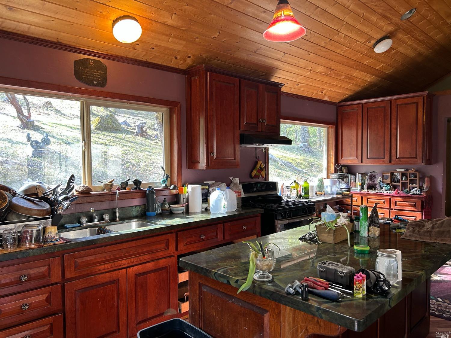 Detail Gallery Image 22 of 88 For 1 Island Mountain Rd, Laytonville,  CA 95454 - 1 Beds | 1 Baths