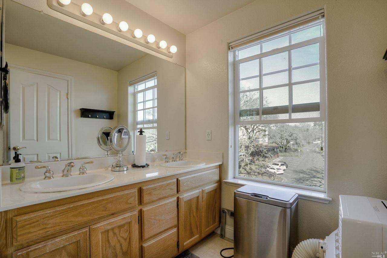 Detail Gallery Image 24 of 39 For 848 Mcclelland Dr, Windsor,  CA 95492 - 3 Beds | 2/1 Baths