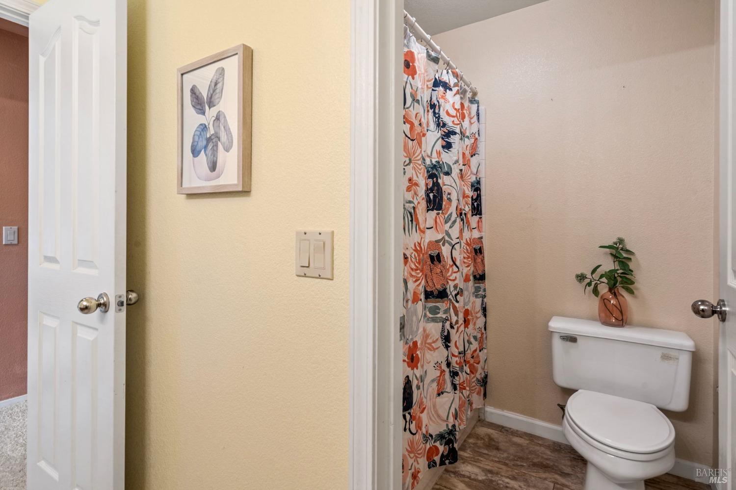 Sandhurst Drive, Vallejo, California image 38