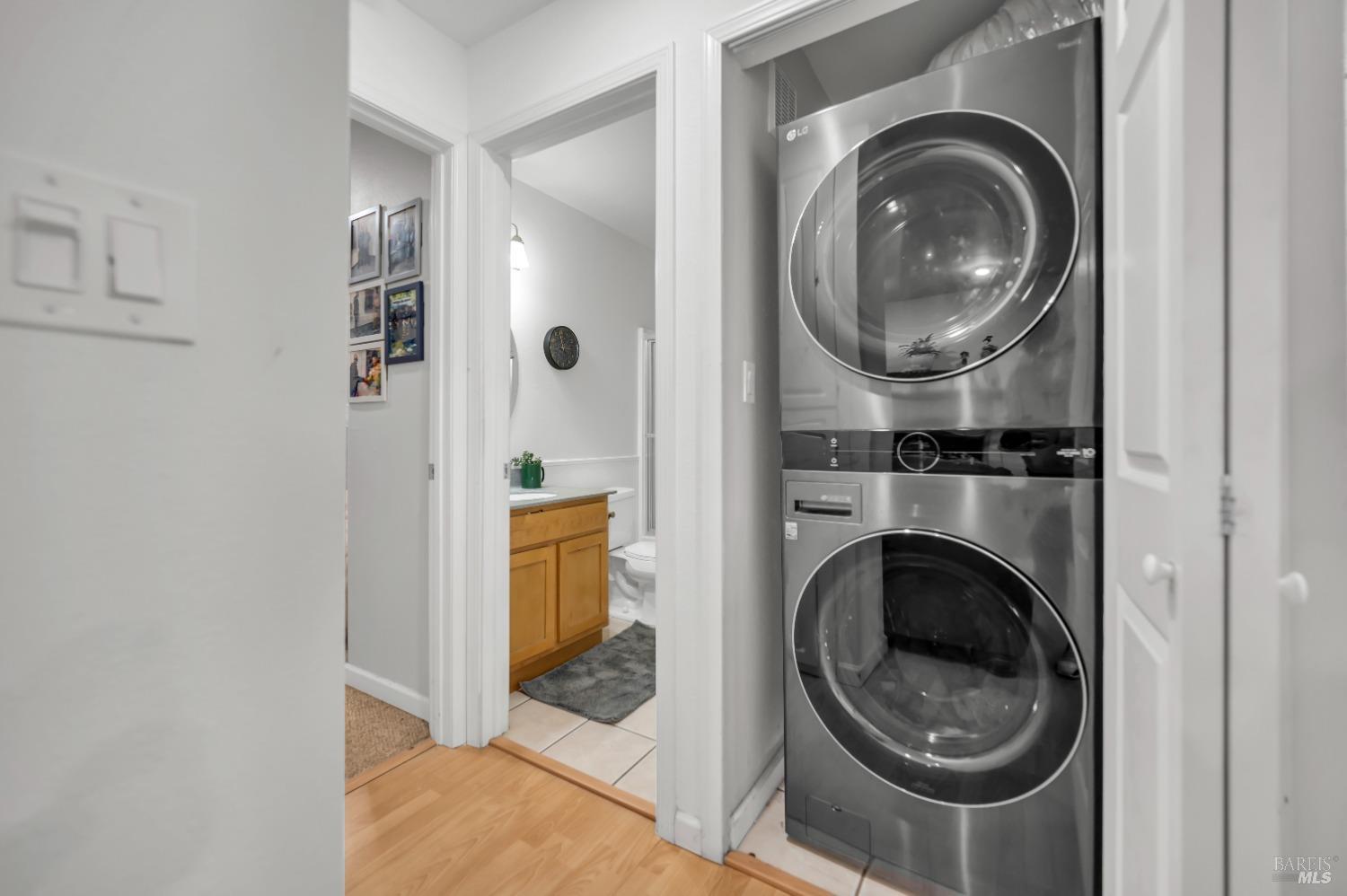 Detail Gallery Image 9 of 23 For 2827 Monument Blvd #5,  Concord,  CA 94520 - 1 Beds | 1 Baths