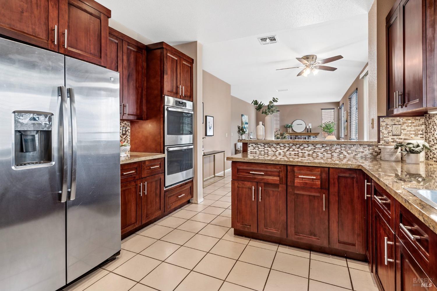 Sandhurst Drive, Vallejo, California image 14
