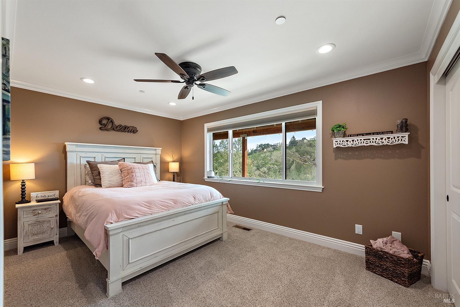 Detail Gallery Image 37 of 82 For 5314 Vista Grande Dr, Santa Rosa,  CA 95403 - 5 Beds | 4/2 Baths