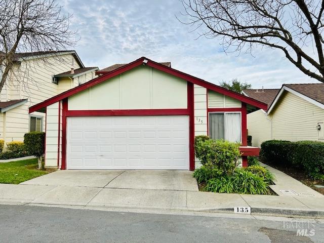 Photo of 135 Stageline Ct in Vallejo, CA