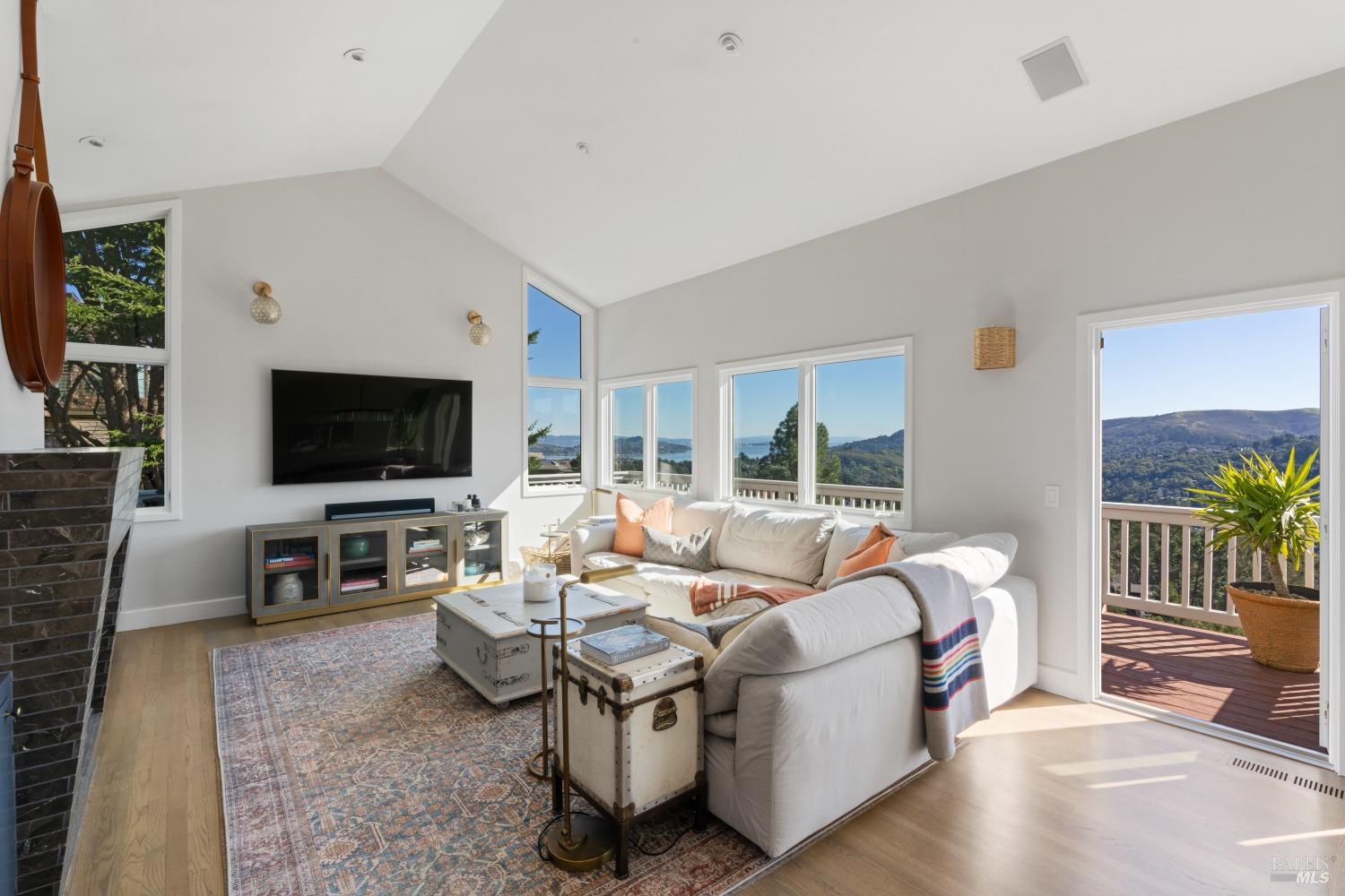 Detail Gallery Image 1 of 1 For 1235 Waterview Dr, Mill Valley,  CA 94941 - 4 Beds | 2/1 Baths