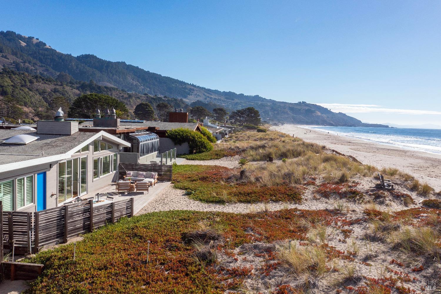 Detail Gallery Image 32 of 36 For 122 Seadrift Rd, Stinson Beach,  CA 94970 - 4 Beds | 3 Baths