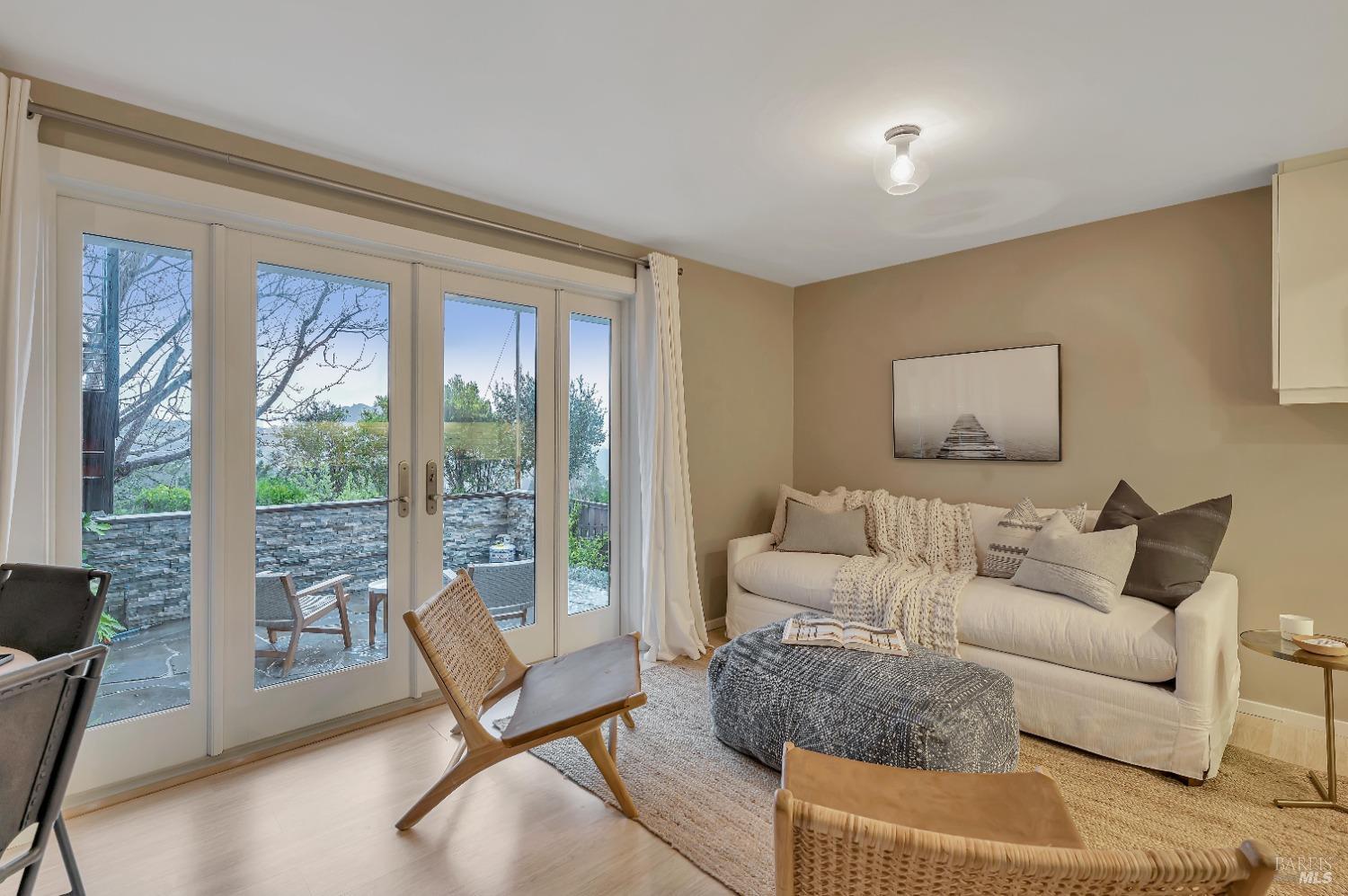 Detail Gallery Image 34 of 47 For 235 via La Cumbre Unkn, Greenbrae,  CA 94904 - 3 Beds | 3/1 Baths