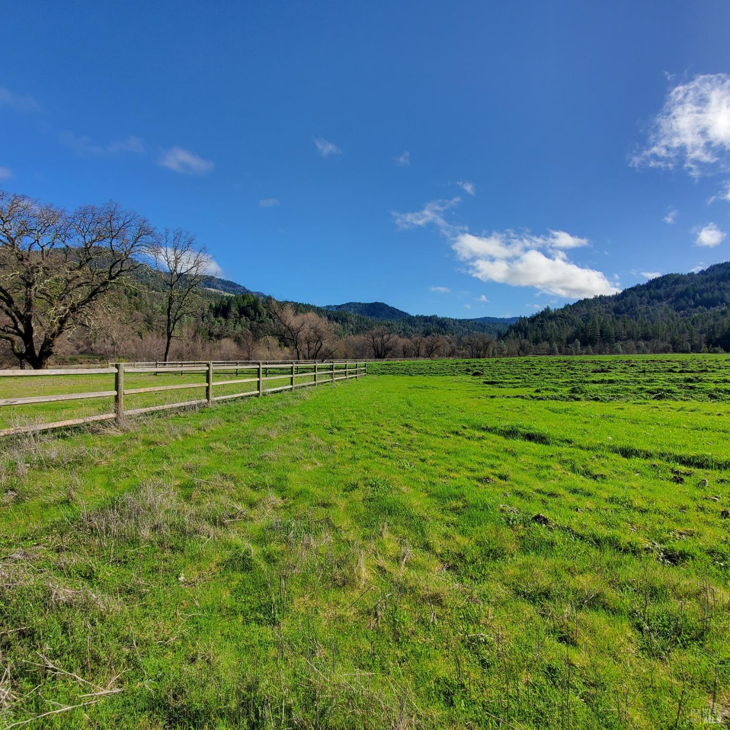 Photo of 15720 John Day Rd in Potter Valley, CA