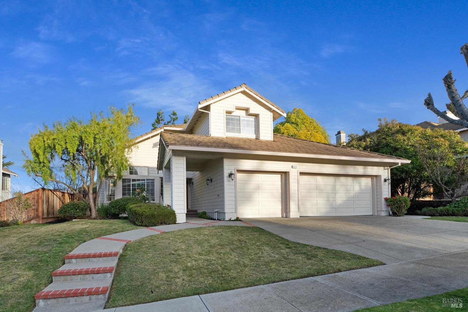 Detail Gallery Image 1 of 1 For 625 Amberwood Way, Livermore,  CA 94551 - 4 Beds | 3 Baths