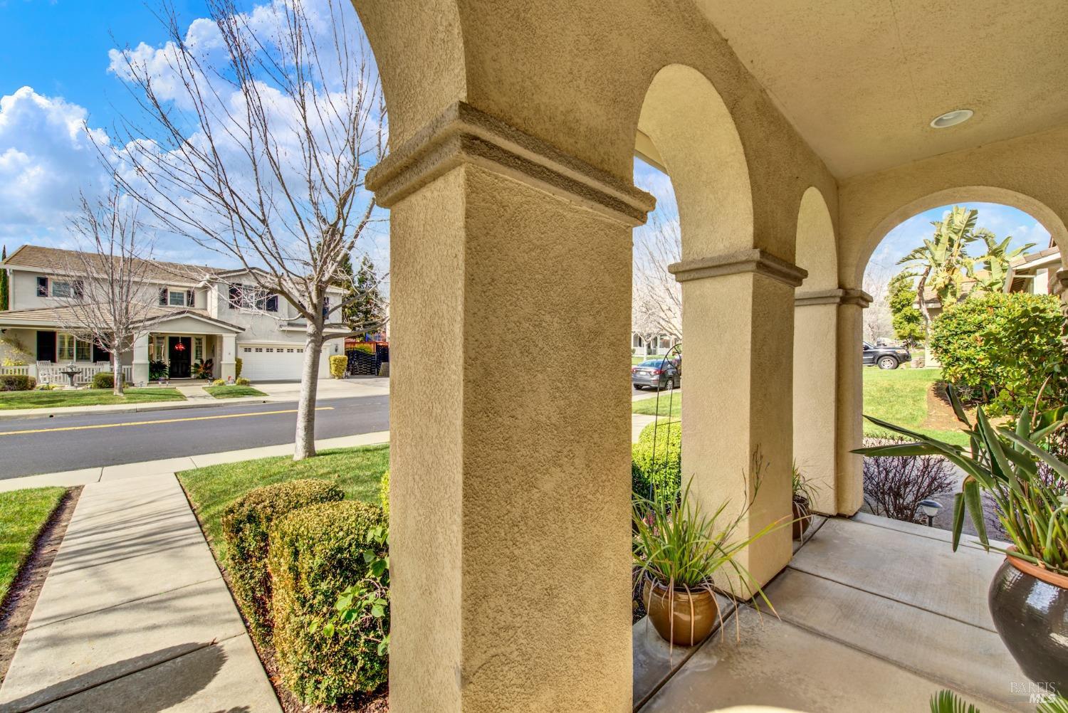 Detail Gallery Image 18 of 99 For 3502 Sunny Hill Ct, Fairfield,  CA 94534 - 4 Beds | 3 Baths