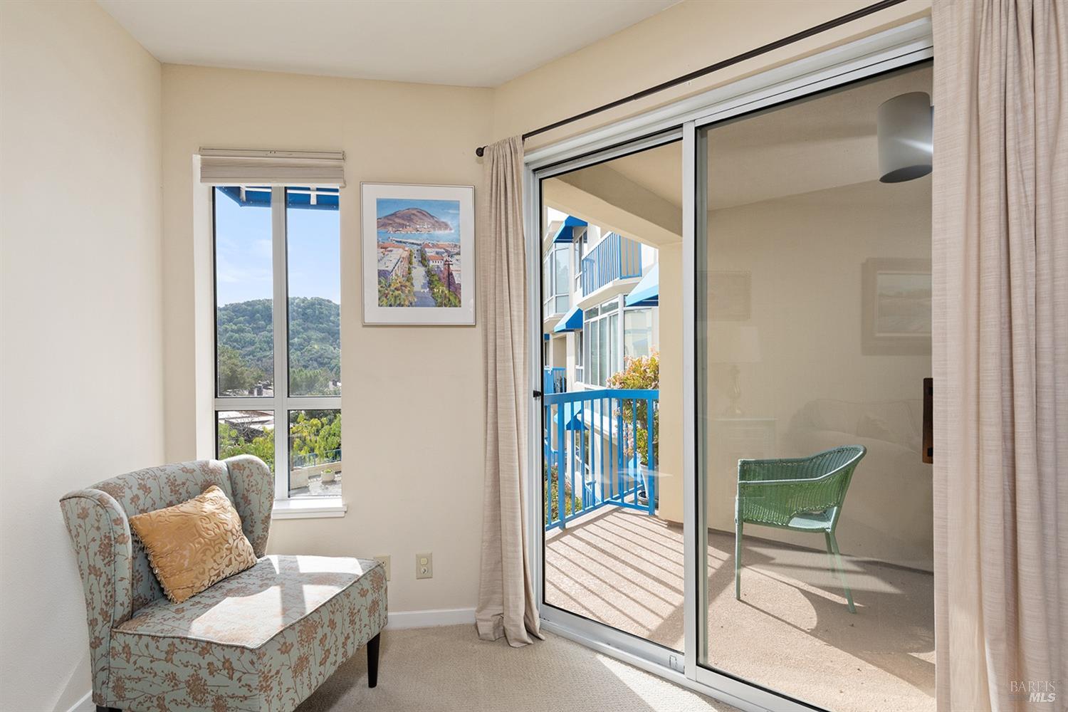 Detail Gallery Image 6 of 28 For 100 Thorndale Dr #212,  San Rafael,  CA 94903 - 1 Beds | 1 Baths