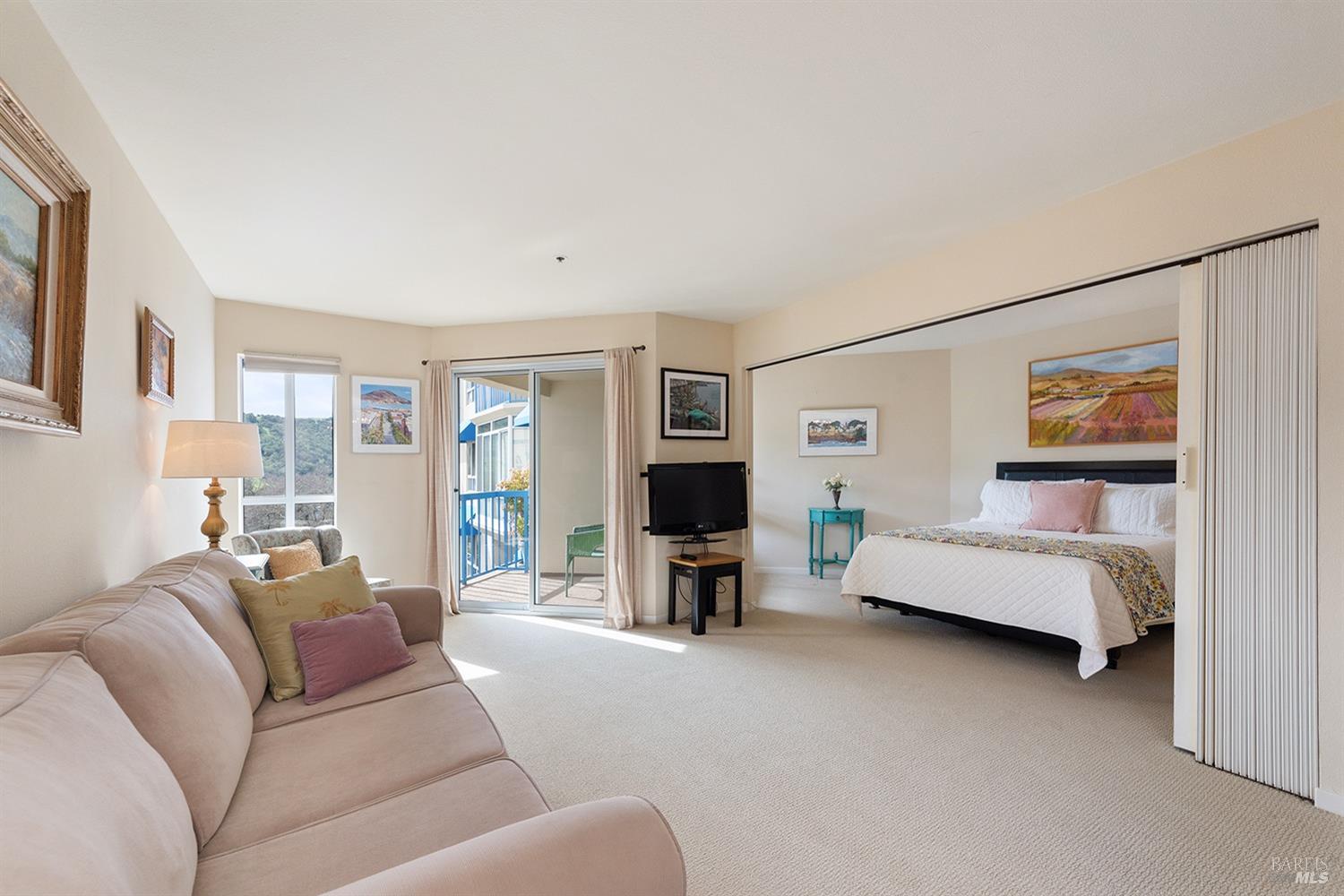 Detail Gallery Image 9 of 28 For 100 Thorndale Dr #212,  San Rafael,  CA 94903 - 1 Beds | 1 Baths