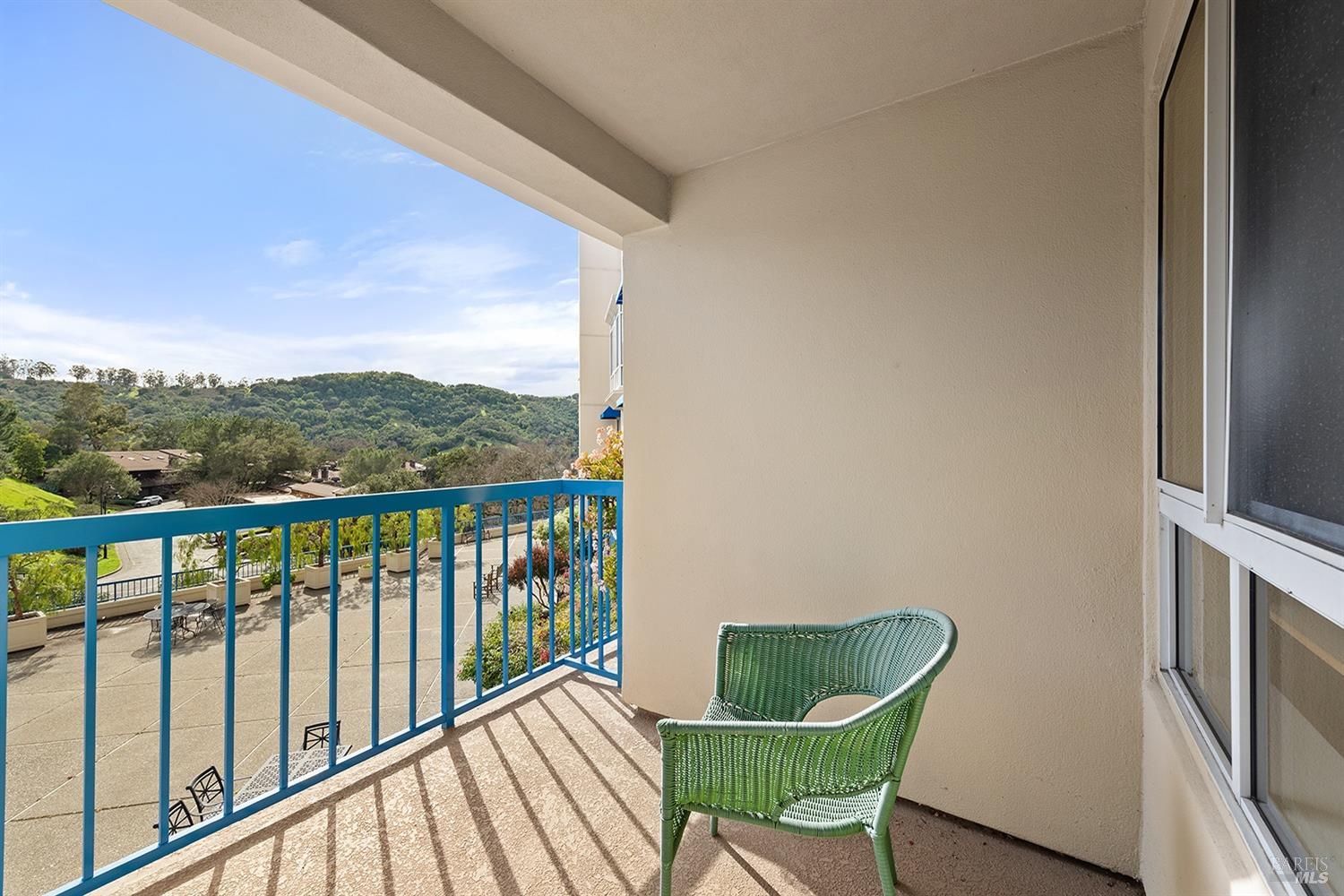 Detail Gallery Image 7 of 28 For 100 Thorndale Dr #212,  San Rafael,  CA 94903 - 1 Beds | 1 Baths