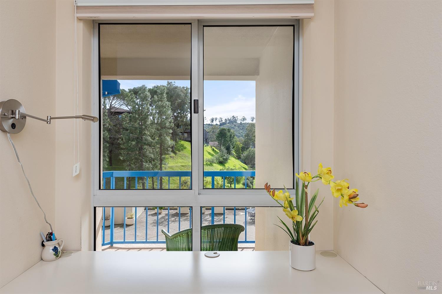 Detail Gallery Image 13 of 28 For 100 Thorndale Dr #212,  San Rafael,  CA 94903 - 1 Beds | 1 Baths