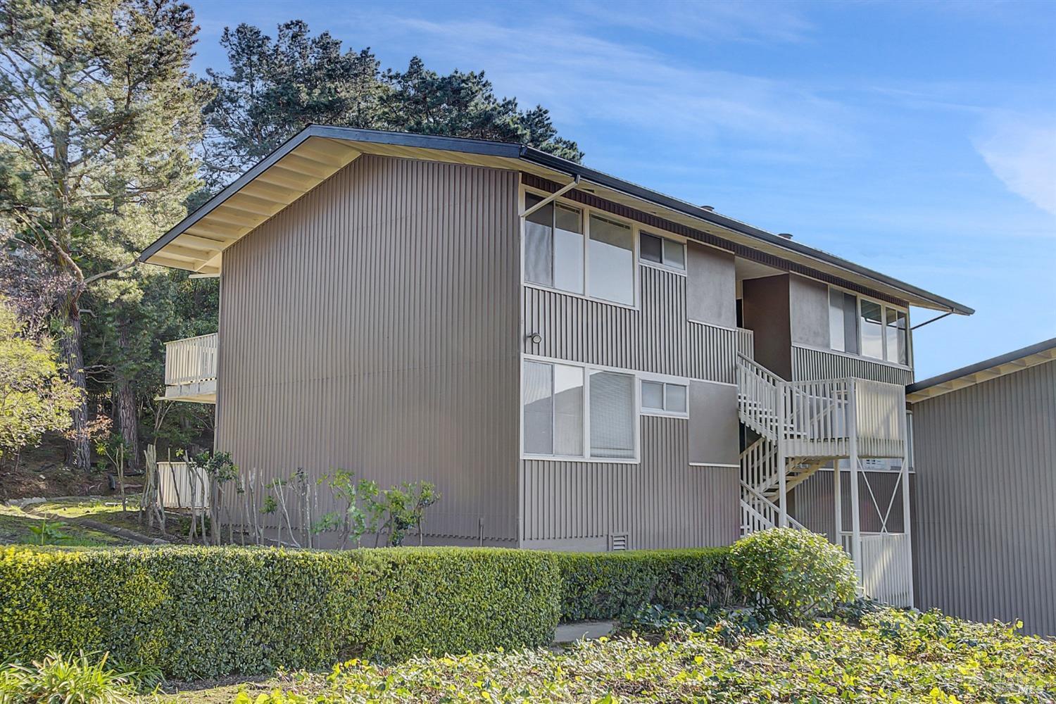 Detail Gallery Image 6 of 22 For 9 Andrew Dr #44,  Tiburon,  CA 94920 - 1 Beds | 1 Baths