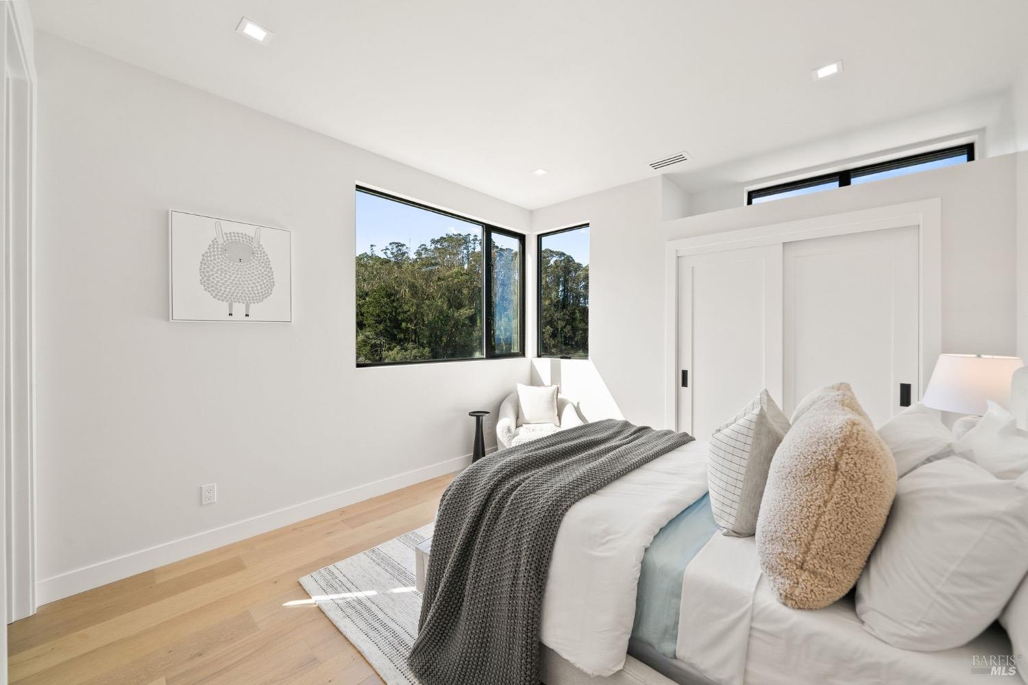 Detail Gallery Image 62 of 98 For 3 Wolfback Ridge Rd, Sausalito,  CA 94965 - 5 Beds | 5/1 Baths