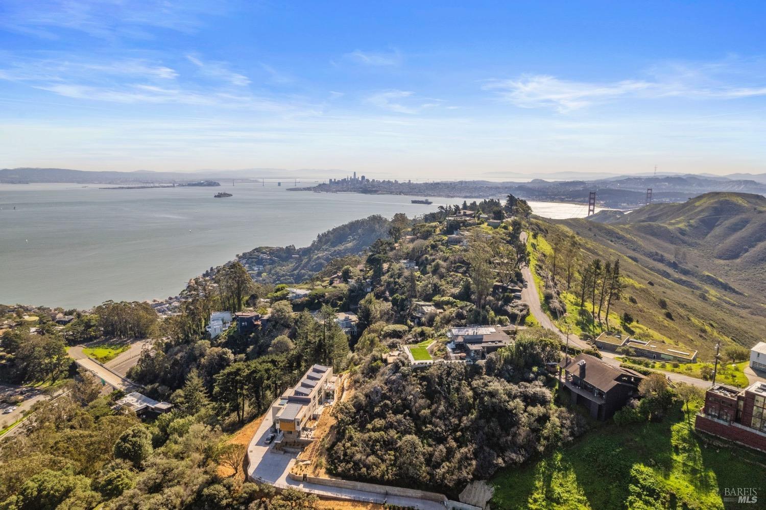 Detail Gallery Image 91 of 98 For 3 Wolfback Ridge Rd, Sausalito,  CA 94965 - 5 Beds | 5/1 Baths