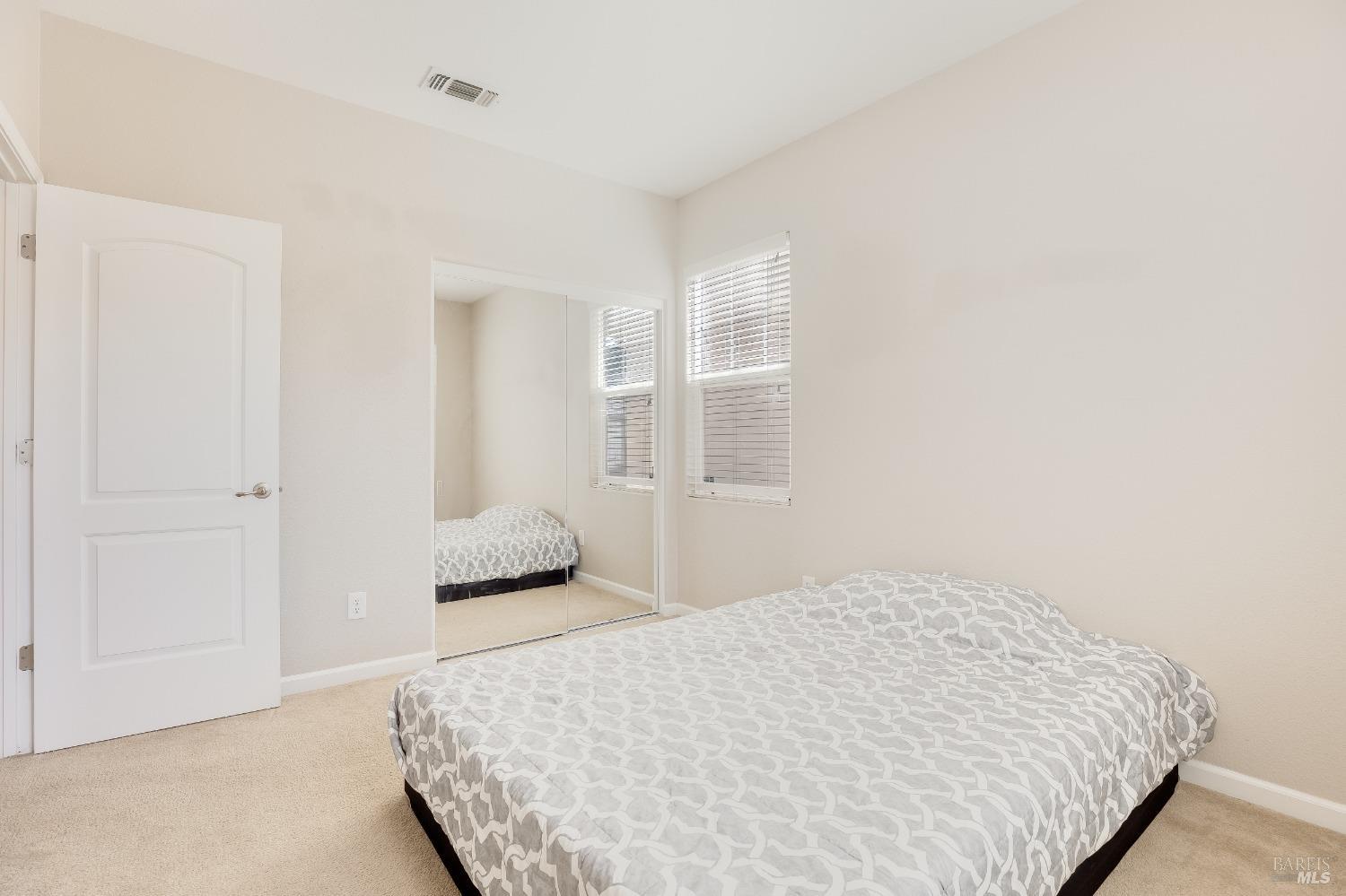 Detail Gallery Image 13 of 26 For 8076 Carlisle Way, Vallejo,  CA 94591 - 3 Beds | 2/1 Baths