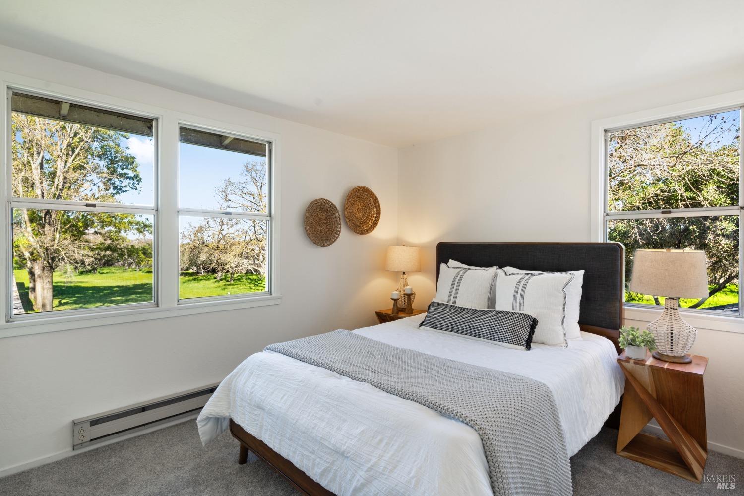 Detail Gallery Image 13 of 37 For 24 Martin Dr, Novato,  CA 94949 - 2 Beds | 1 Baths