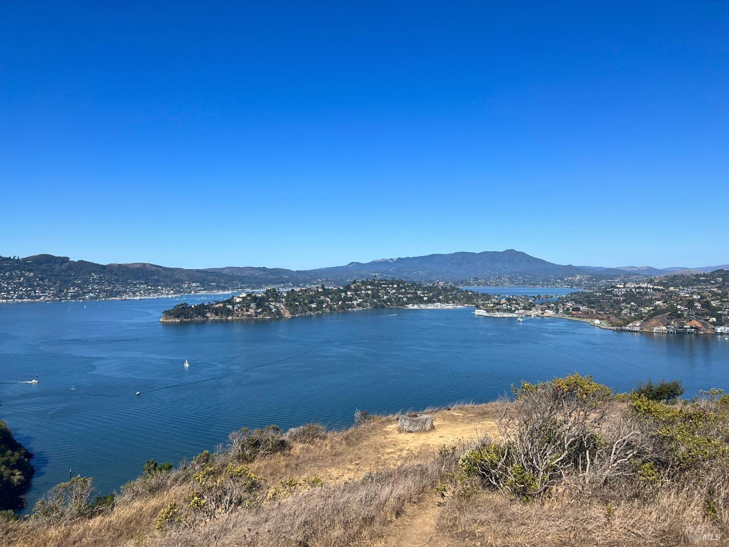 Detail Gallery Image 42 of 56 For 99 Lyford Dr #40,  Tiburon,  CA 94920 - 2 Beds | 2 Baths