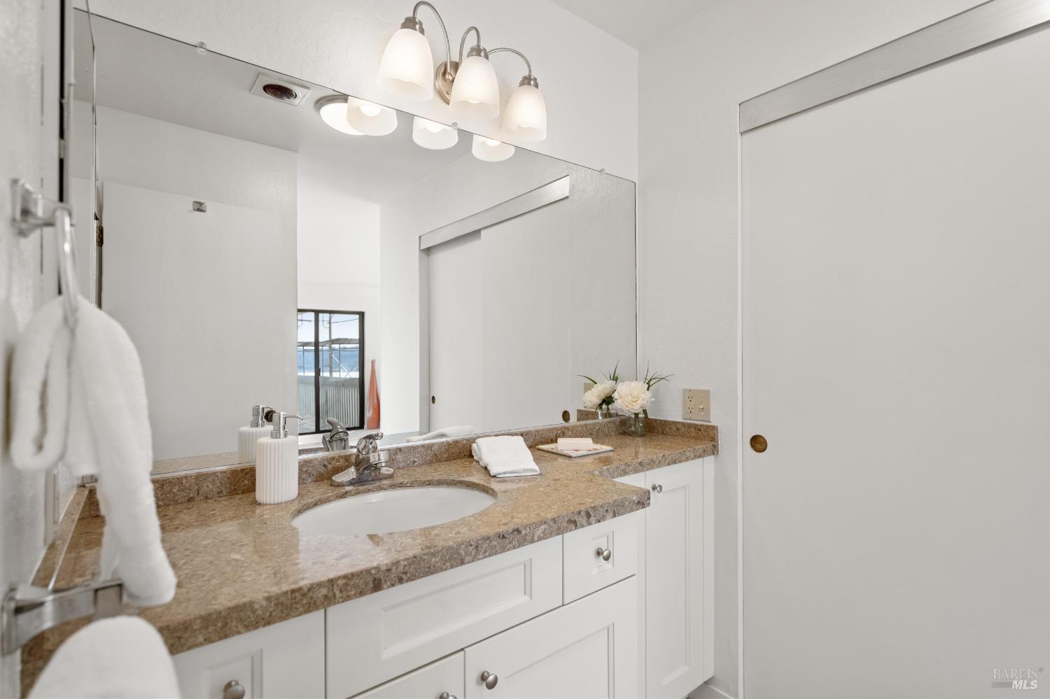 Detail Gallery Image 23 of 56 For 99 Lyford Dr #40,  Tiburon,  CA 94920 - 2 Beds | 2 Baths