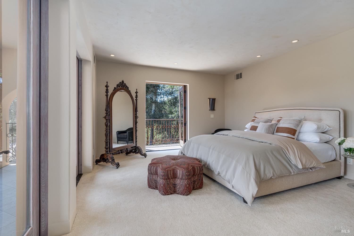 Detail Gallery Image 29 of 98 For 8322 Franz Valley Rd, Calistoga,  CA 94515 - 8 Beds | 8/2 Baths