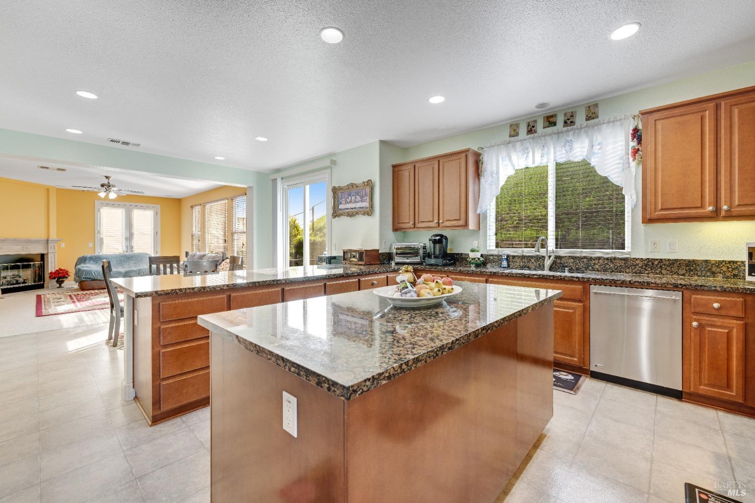 Detail Gallery Image 48 of 64 For 715 Adagio Dr, Fairfield,  CA 94534 - 4 Beds | 2/1 Baths