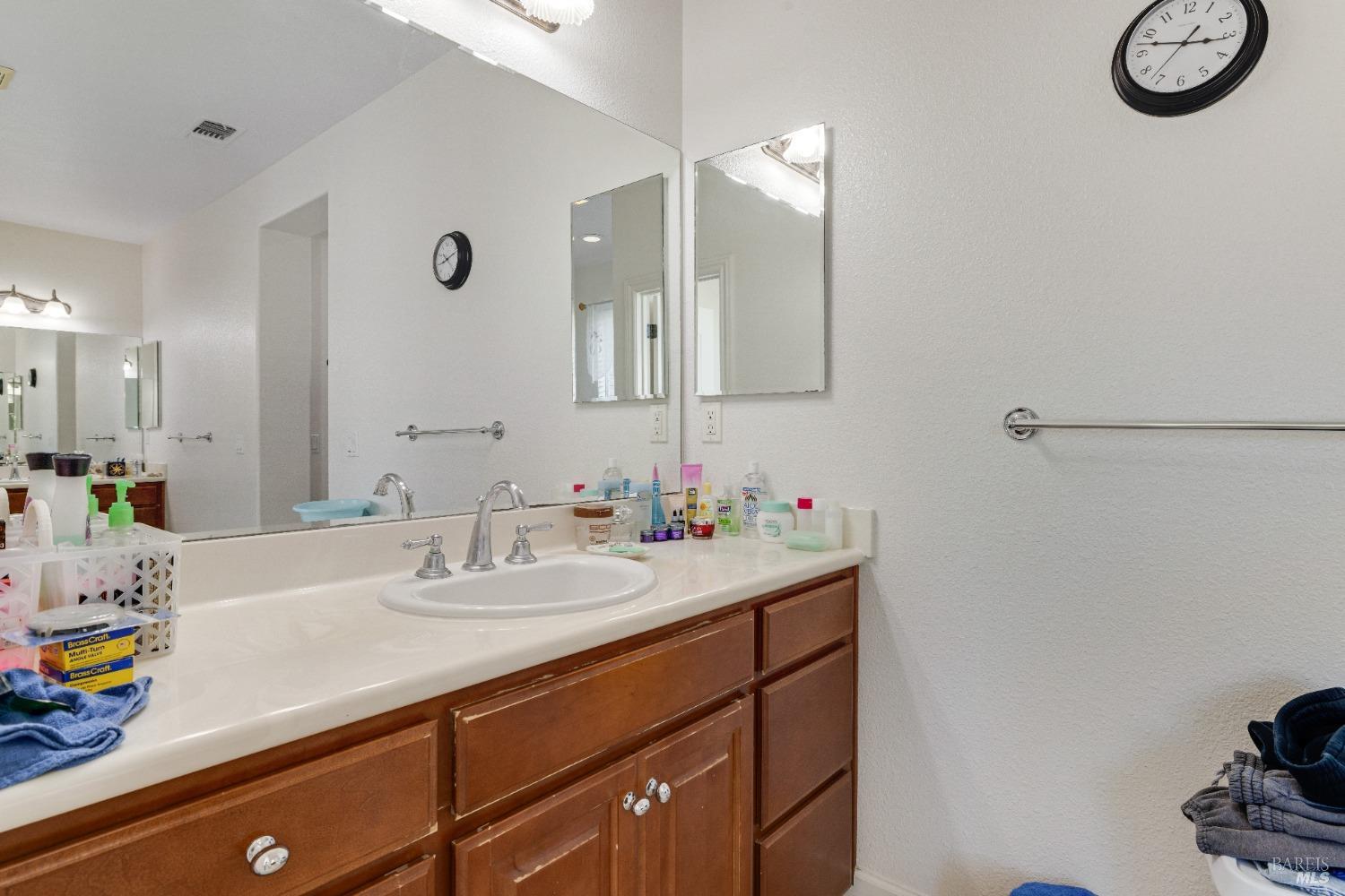 Detail Gallery Image 35 of 64 For 715 Adagio Dr, Fairfield,  CA 94534 - 4 Beds | 2/1 Baths