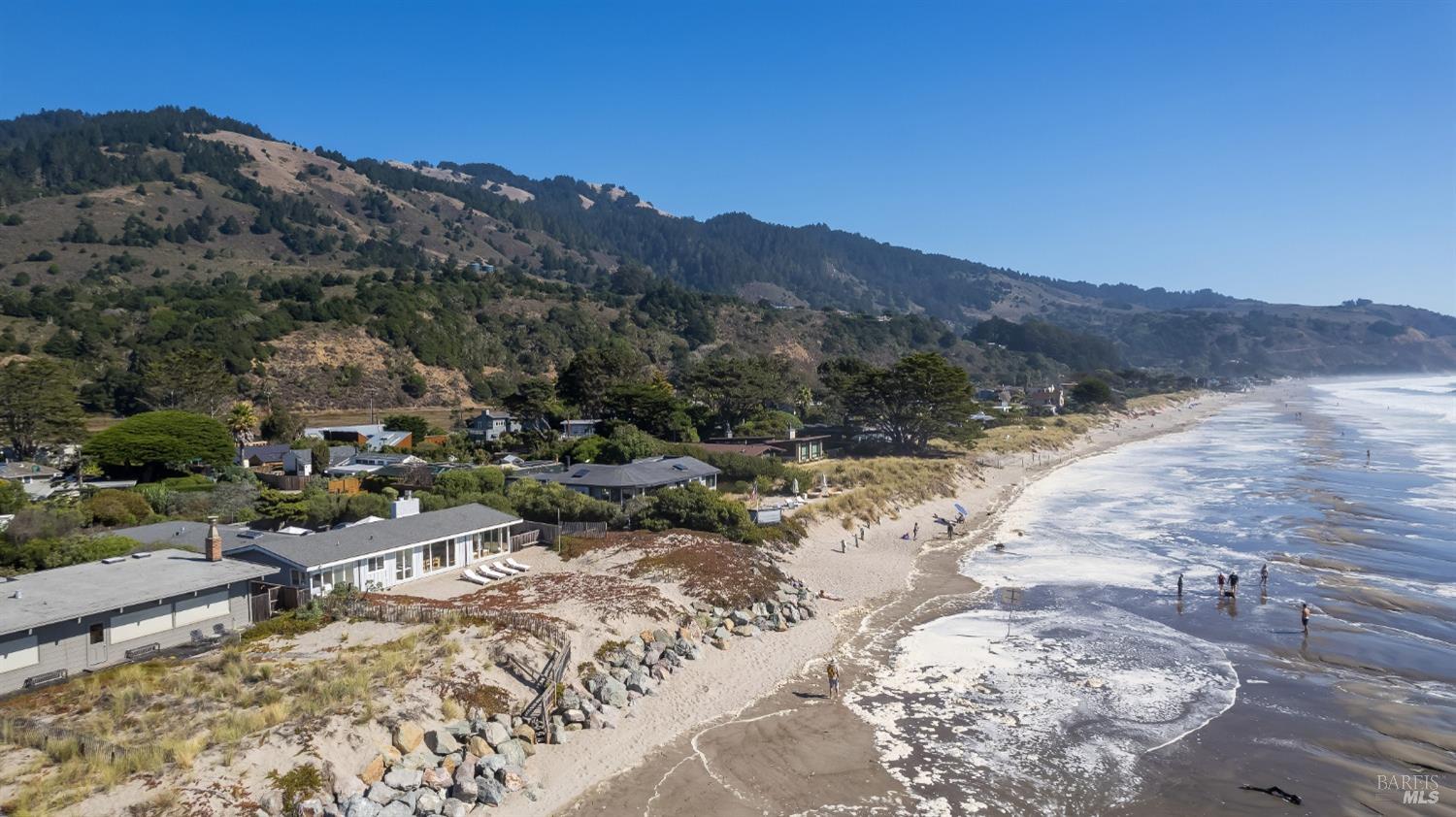 Detail Gallery Image 29 of 31 For 106 Seadrift Rd, Stinson Beach,  CA 94970 - 4 Beds | 2 Baths