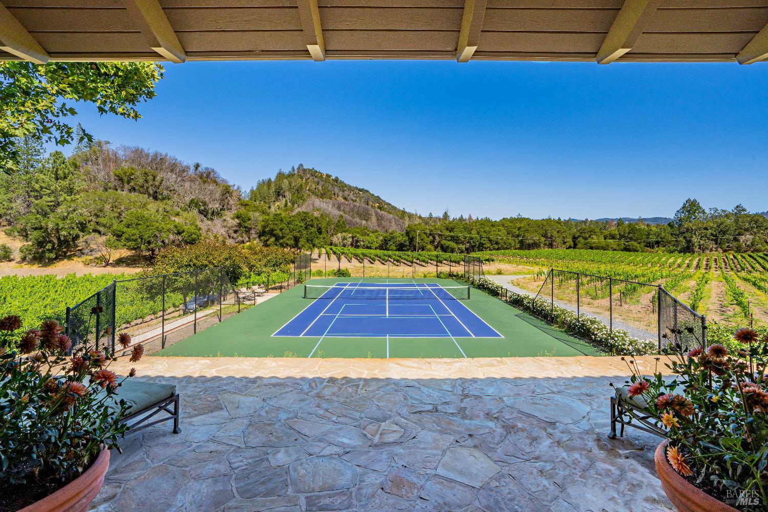 Detail Gallery Image 69 of 98 For 8322 Franz Valley Rd, Calistoga,  CA 94515 - 8 Beds | 8/2 Baths