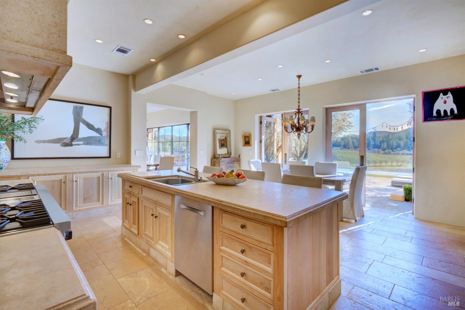 Detail Gallery Image 17 of 98 For 8322 Franz Valley Rd, Calistoga,  CA 94515 - 8 Beds | 8/2 Baths
