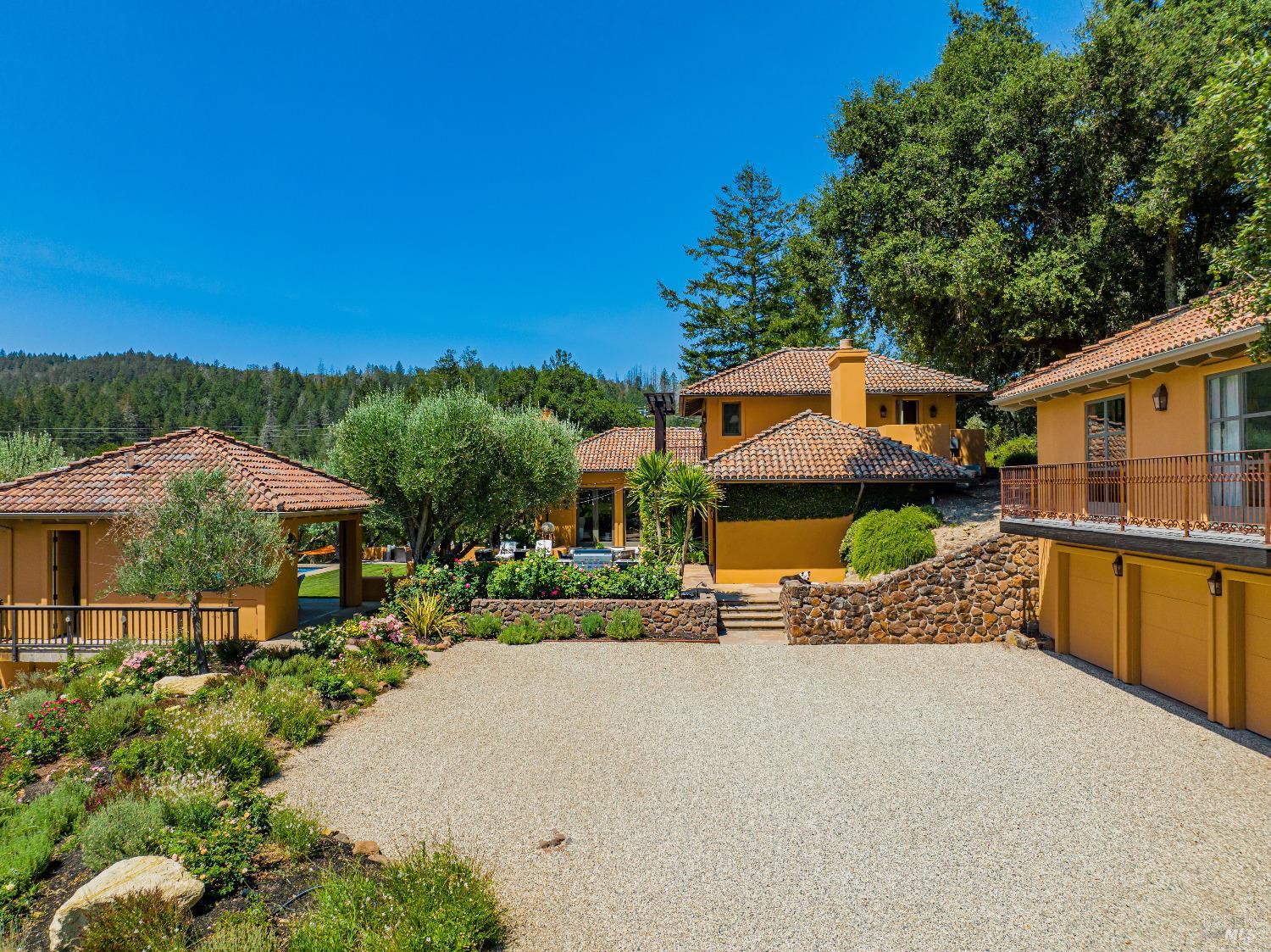 Detail Gallery Image 46 of 98 For 8320 Franz Valley Rd, Calistoga,  CA 94515 - 8 Beds | 8/2 Baths