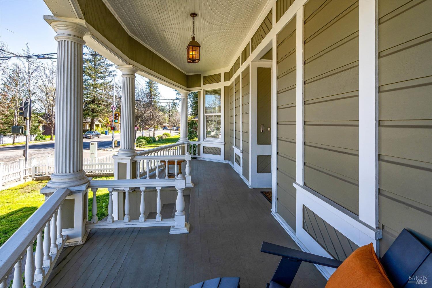 Detail Gallery Image 30 of 37 For 1603 Main St, Saint Helena,  CA 94574 - 4 Beds | 4/1 Baths