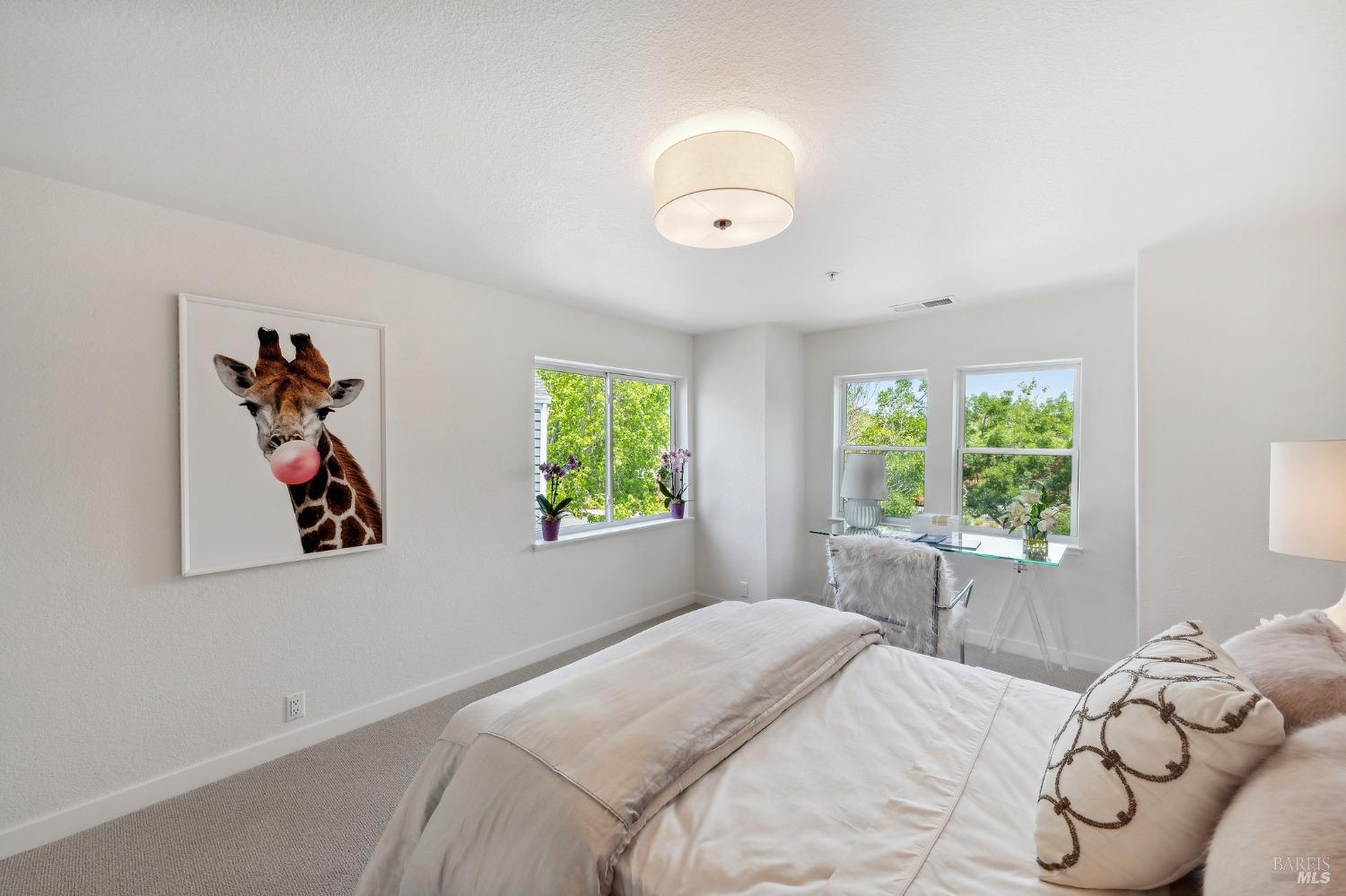 Detail Gallery Image 31 of 54 For 34 Sandy Creek Way, Larkspur,  CA 94939 - 3 Beds | 2/1 Baths