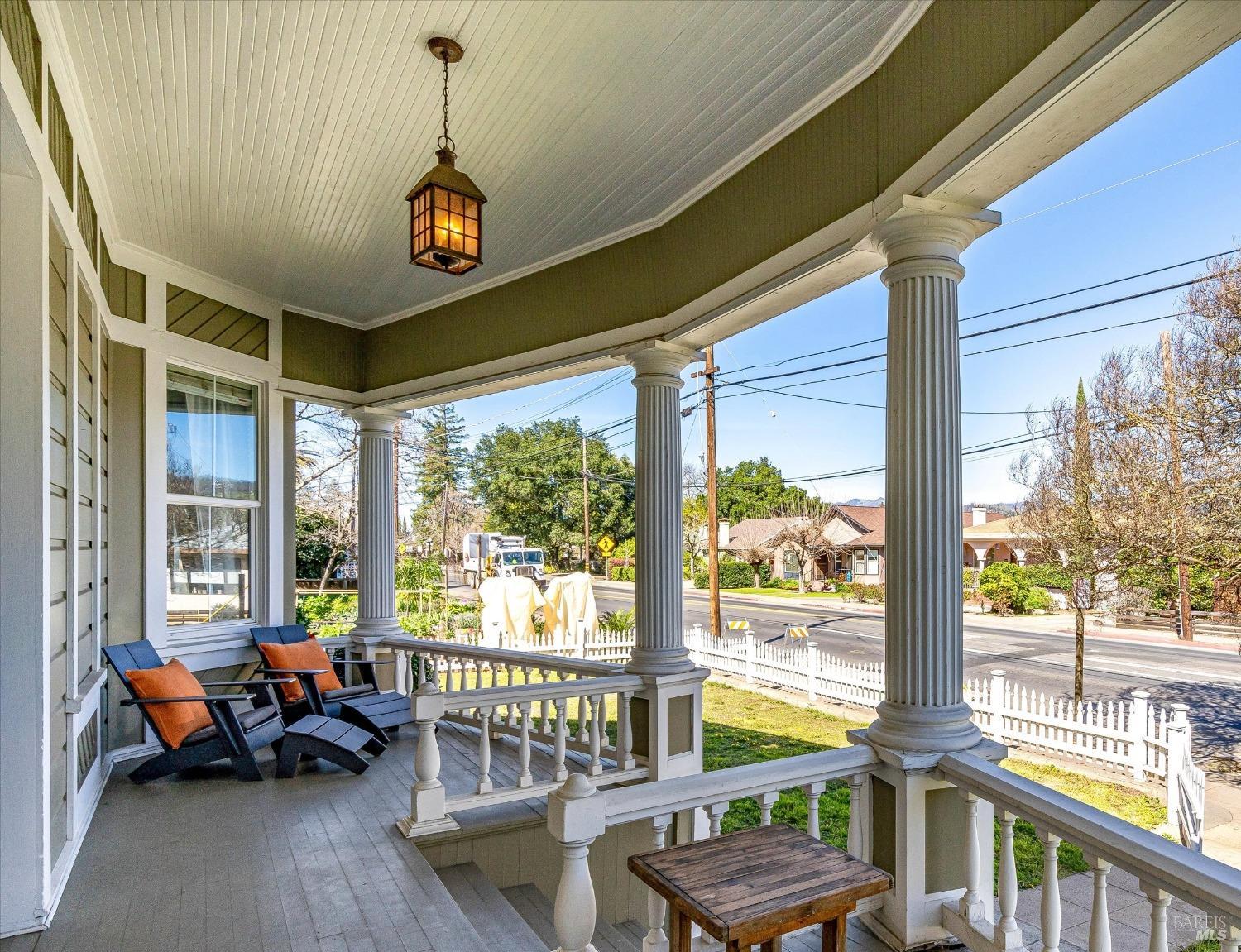 Detail Gallery Image 29 of 37 For 1603 Main St, Saint Helena,  CA 94574 - 4 Beds | 4/1 Baths