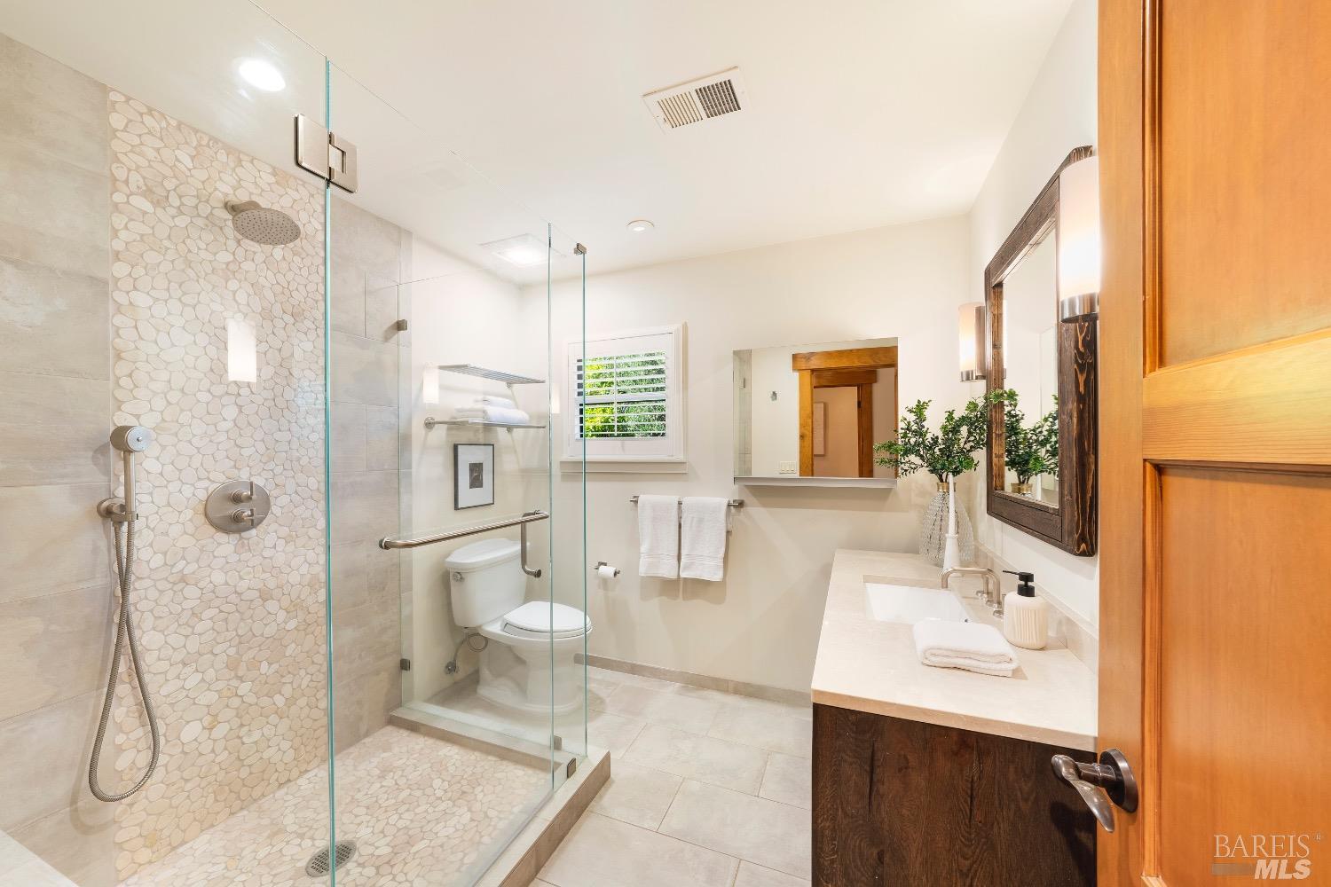 Detail Gallery Image 28 of 62 For 1621 Hillview Pl, Saint Helena,  CA 94574 - 4 Beds | 3/1 Baths