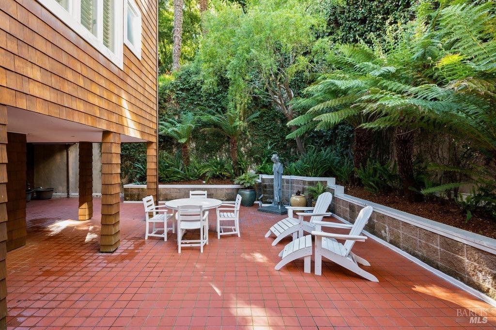 Detail Gallery Image 29 of 52 For 99 Bulkley Ave, Sausalito,  CA 94965 - 2 Beds | 2/1 Baths