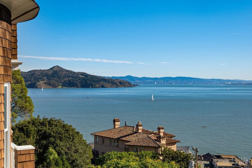 Detail Gallery Image 43 of 52 For 99 Bulkley Ave, Sausalito,  CA 94965 - 2 Beds | 2/1 Baths